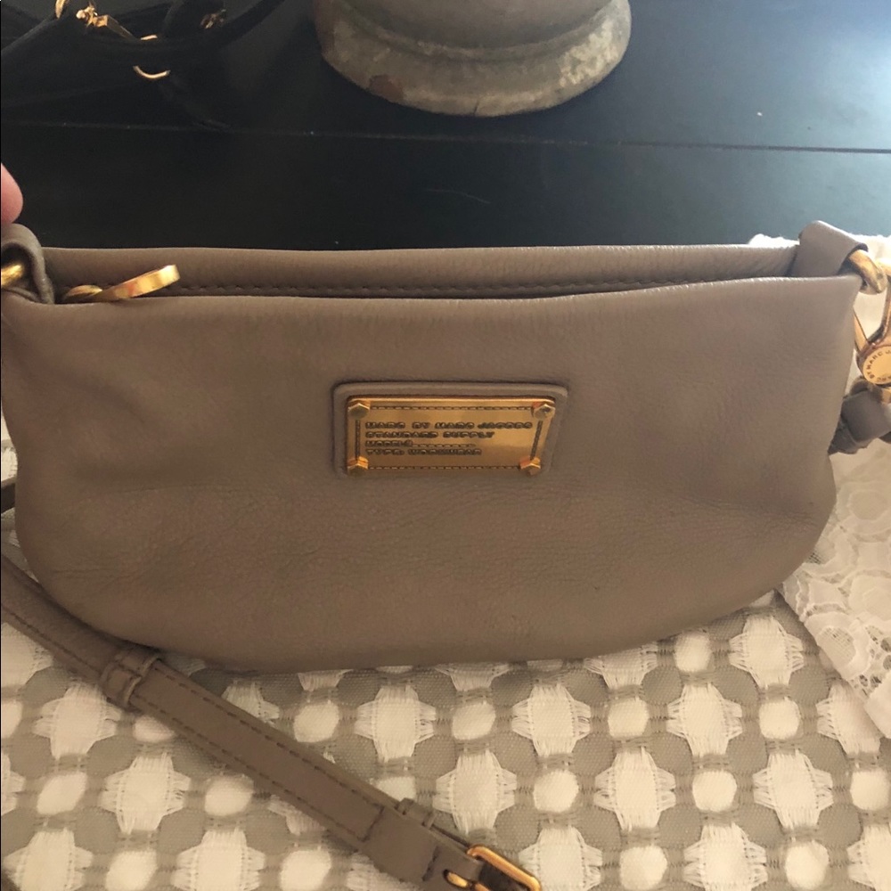 Marc by Marc Jacobs | Classic Leather Crossbody - Picture 3 of 3
